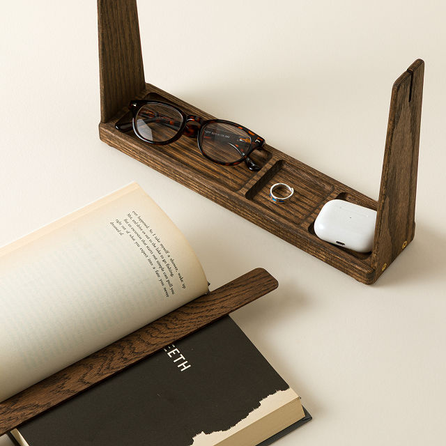 920-save-my-spot-bookmark-stand-1.webp