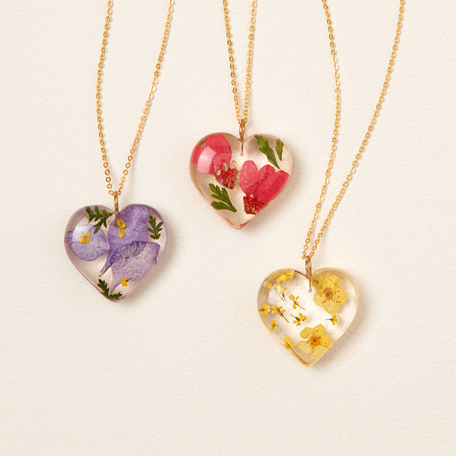 943-birth-month-flower-heart-necklace-1.jpg