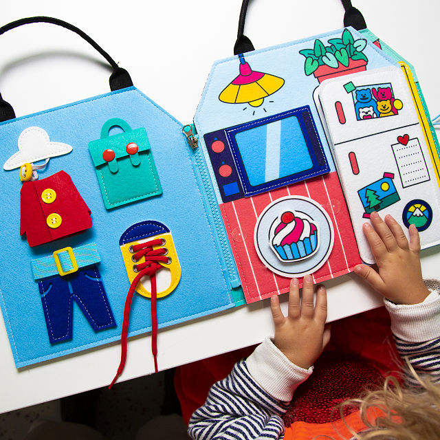 944-montessori-on-the-go-busy-book-1.jpg