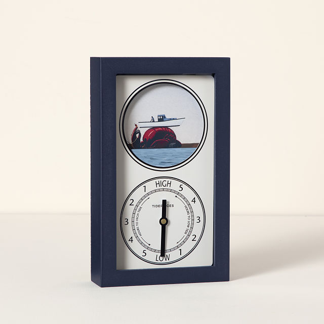 Seaside Surprise Moving Tide Clock