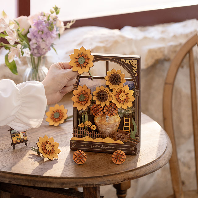 Masterpiece in Bloom Illuminated Building Kit